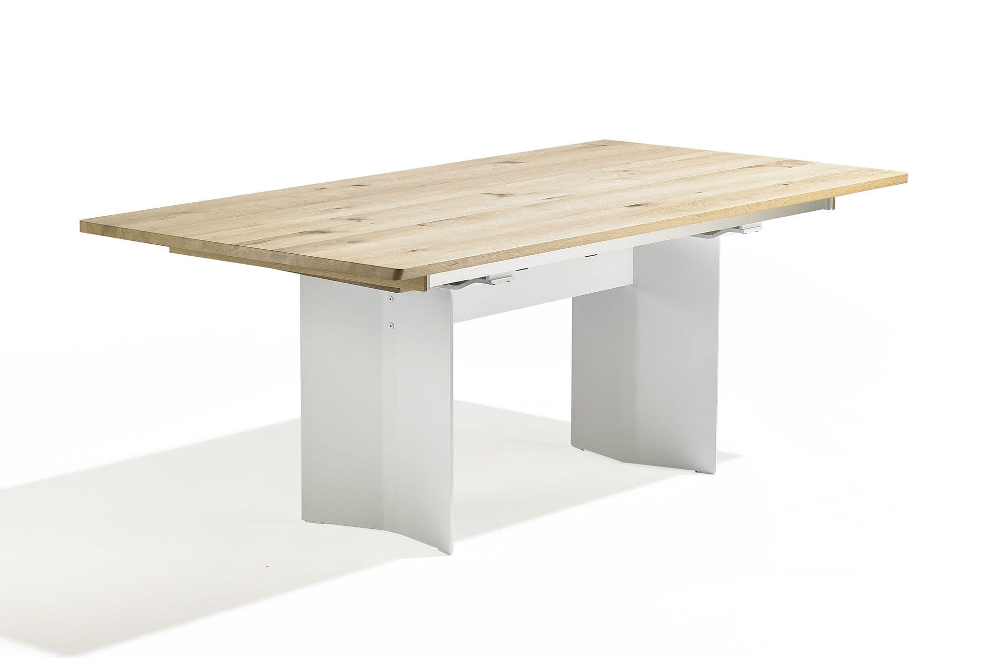 Esstisch mit Metallwangen weiss Esstisch mit Metallwangen weiss